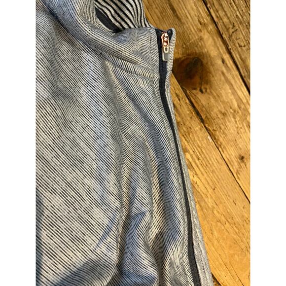 Champions Womens Size XXL Grey Sweater with Zipper - Picture 6 of 7